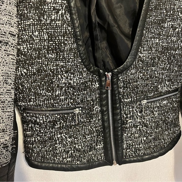 H&M women’s faux leather and tweed jacket with exposed zipper & low neck. Size 6 - Picture 5 of 8